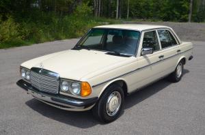 Mercedes-Benz 240 D 1983 года  (EU)